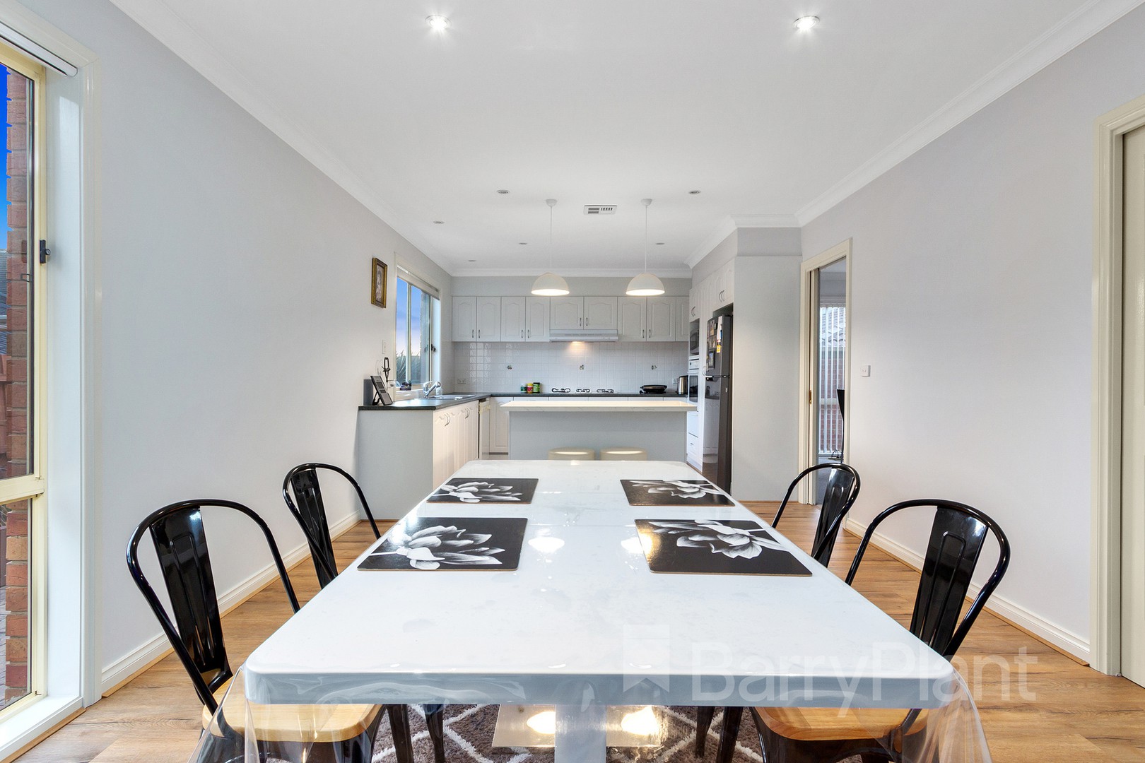 16 Monastery Close, Wantirna South, VIC 3152, Wantirna South - Thumbnail 3