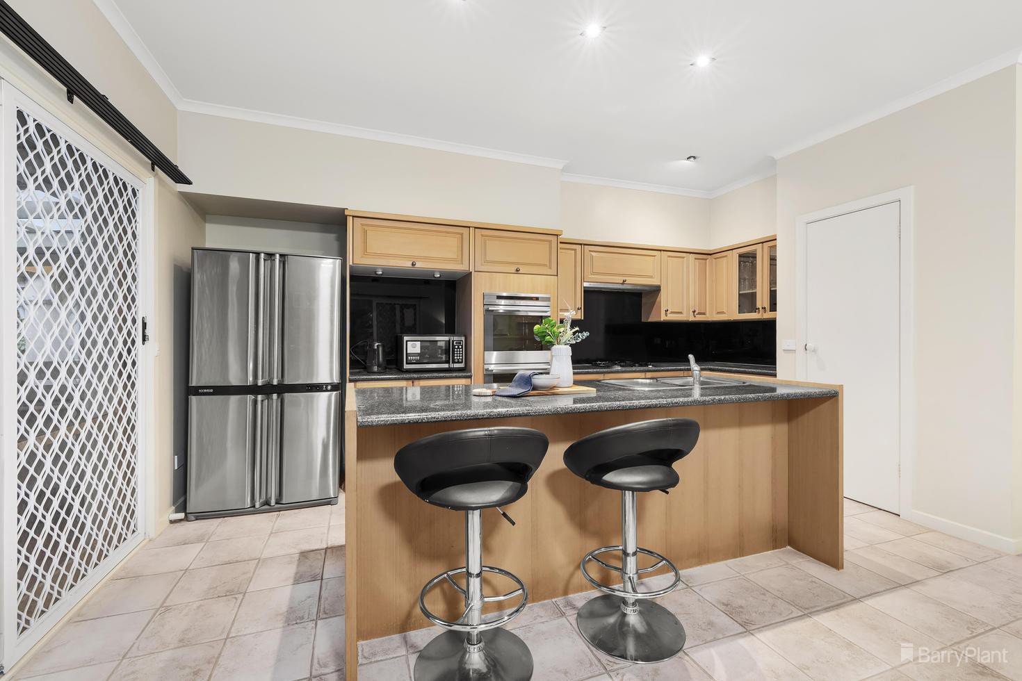 16 Monomeath Close, Doncaster East, VIC 3109, Doncaster East - Thumbnail 4
