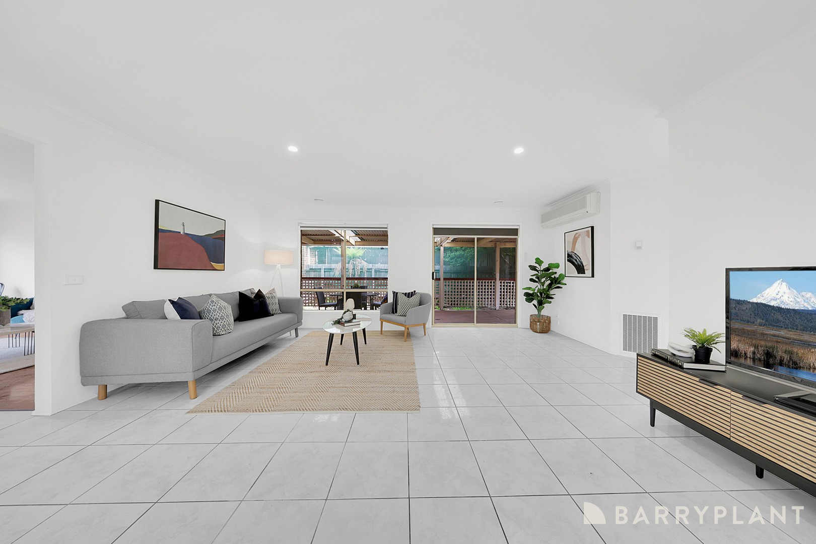 16 Murchison Way, Thomastown, VIC 3074, Thomastown - Thumbnail 3