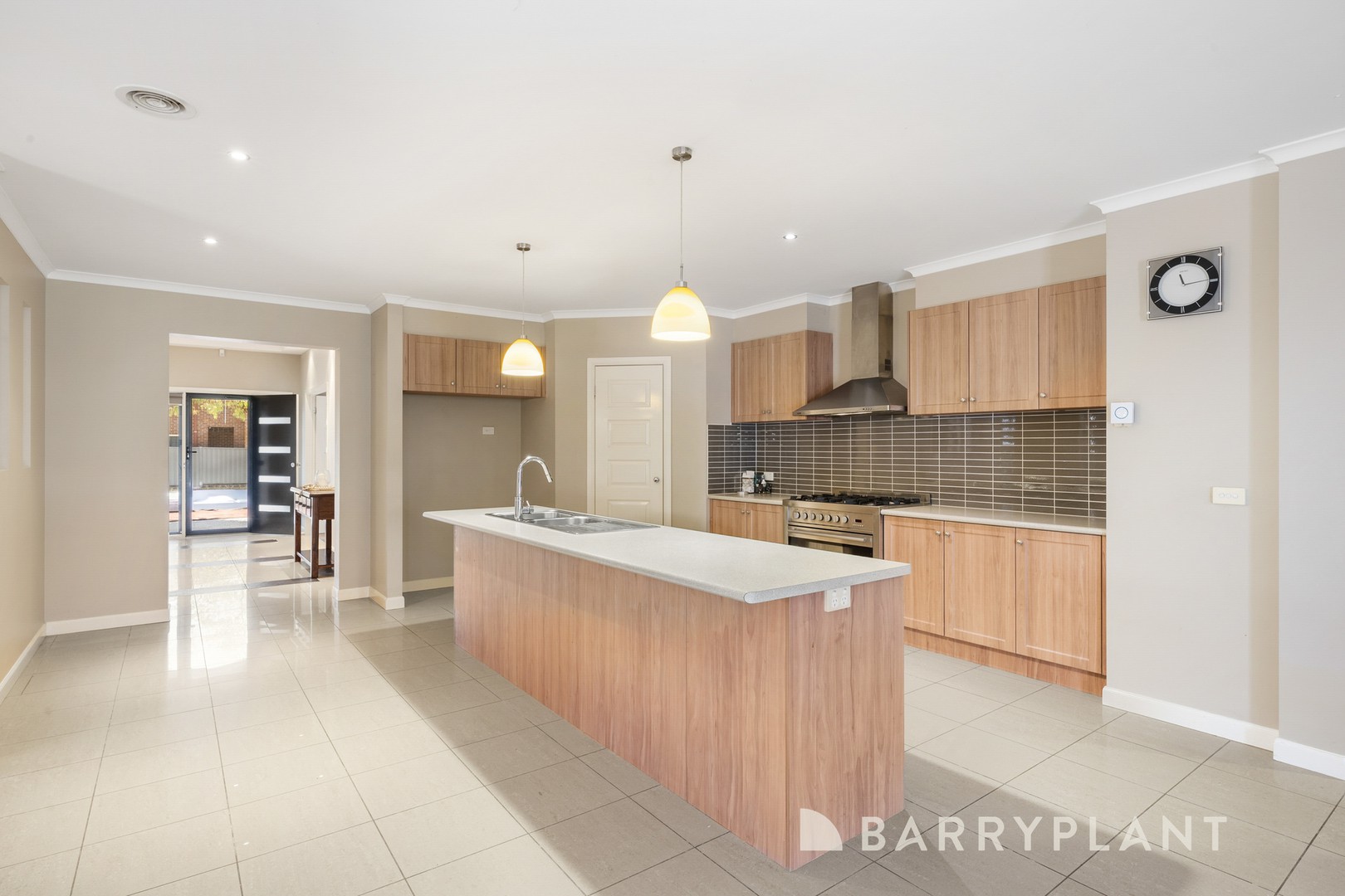 16 Murdeduke Crescent, Manor Lakes, VIC 3024, Manor Lakes - Thumbnail 8
