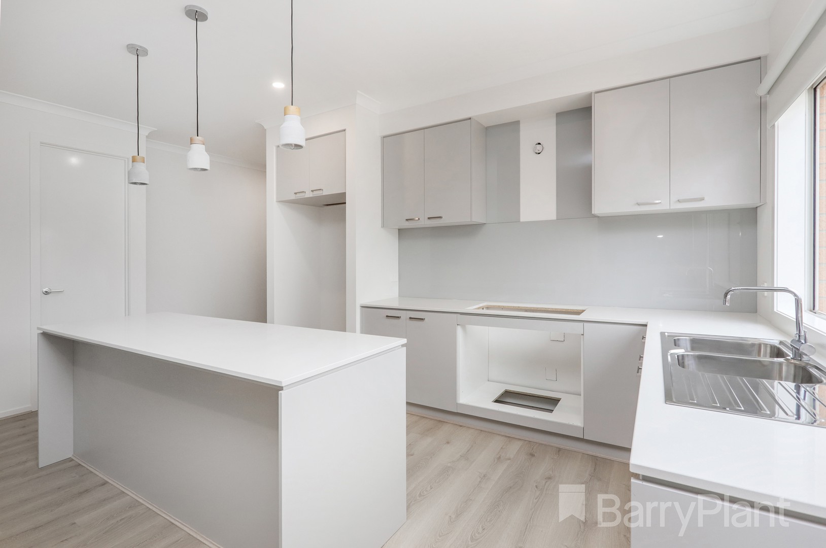 16 Mustang Circuit, Bonnie Brook, VIC 3335 - Thumbnail 2 - 28/04/2022