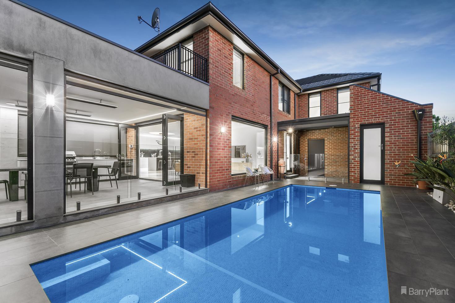 16 Nevada Retreat, Bulleen, VIC 3105, Bulleen - Thumbnail 2