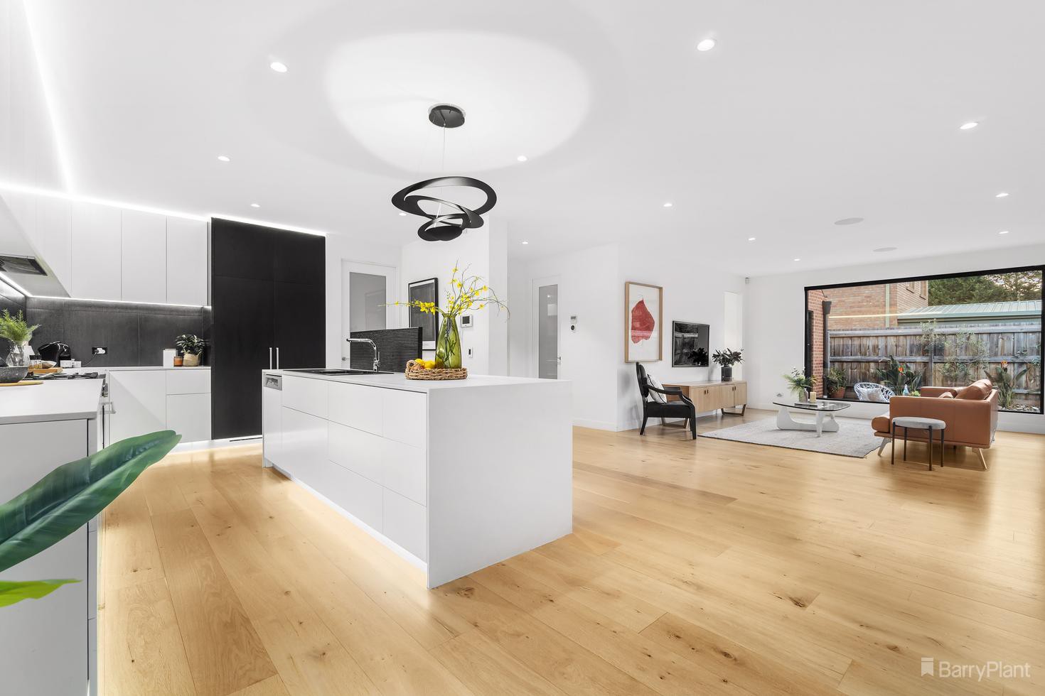16 Nevada Retreat, Bulleen, VIC 3105, Bulleen - Thumbnail 4