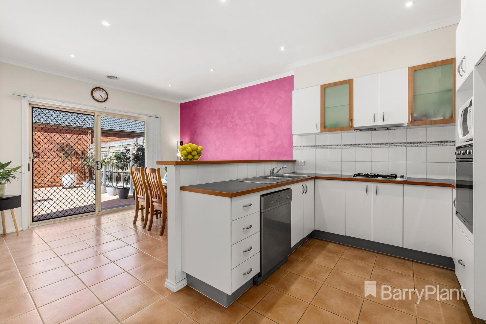 16 Newell Street, South Morang, VIC 3752, South Morang - Thumbnail 3
