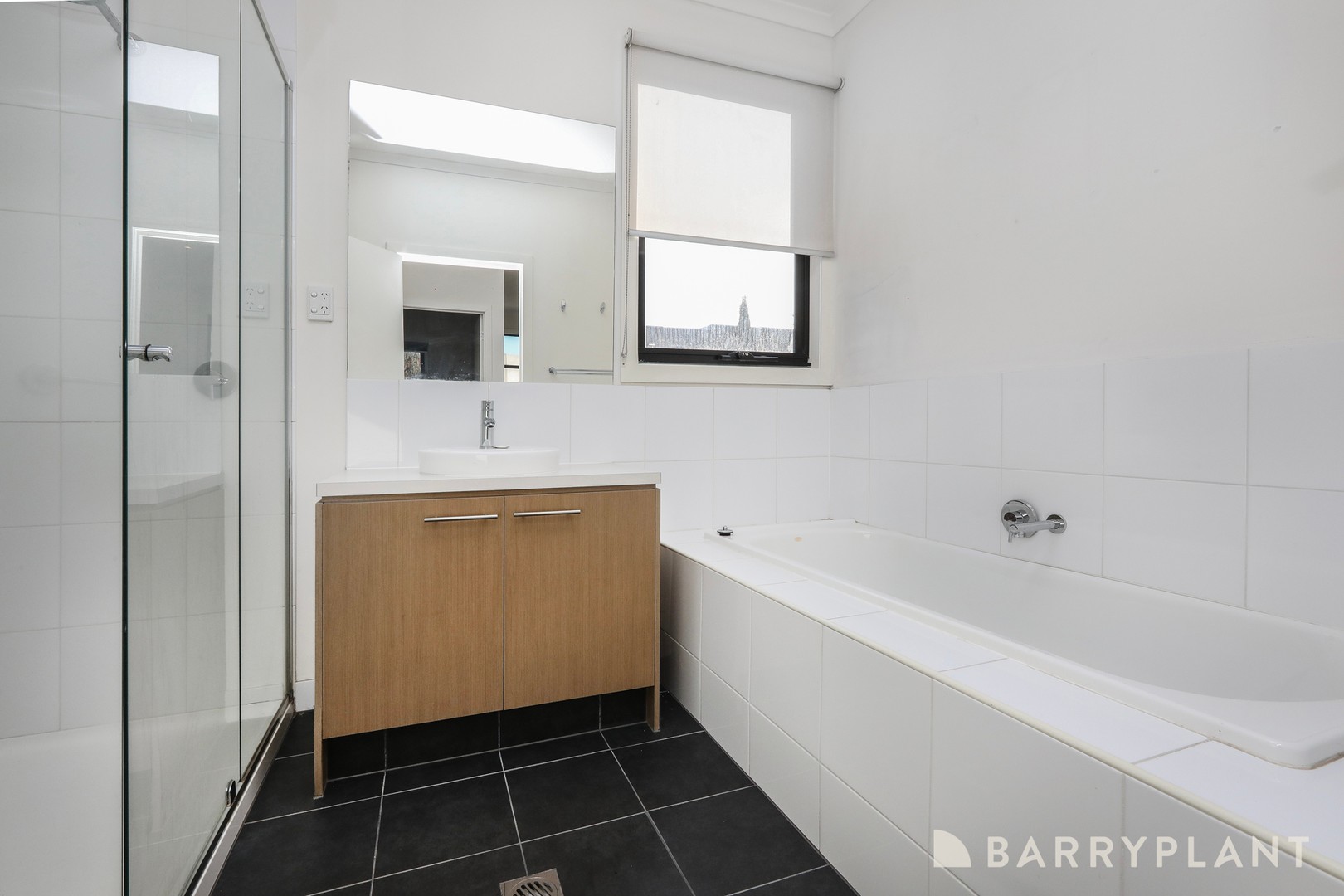 16 Newman Drive, Footscray, VIC 3011, Footscray - Thumbnail 8