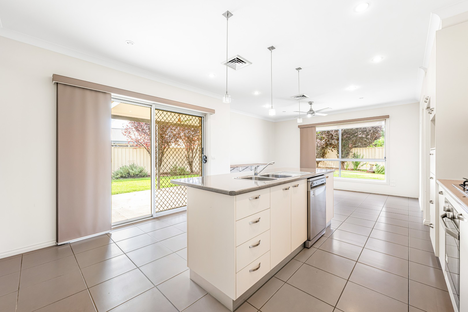 16 Nicholas Avenue, Mildura, VIC 3500 - Thumbnail 2 - 23/04/2026