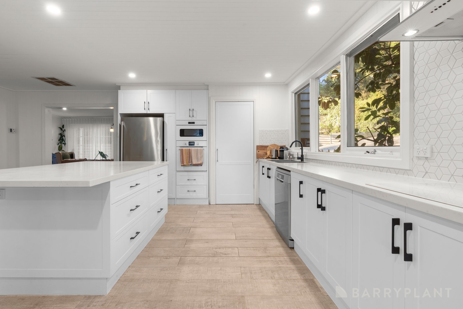 16 Nobelius Street, Emerald, VIC 3782, Emerald - Thumbnail 4