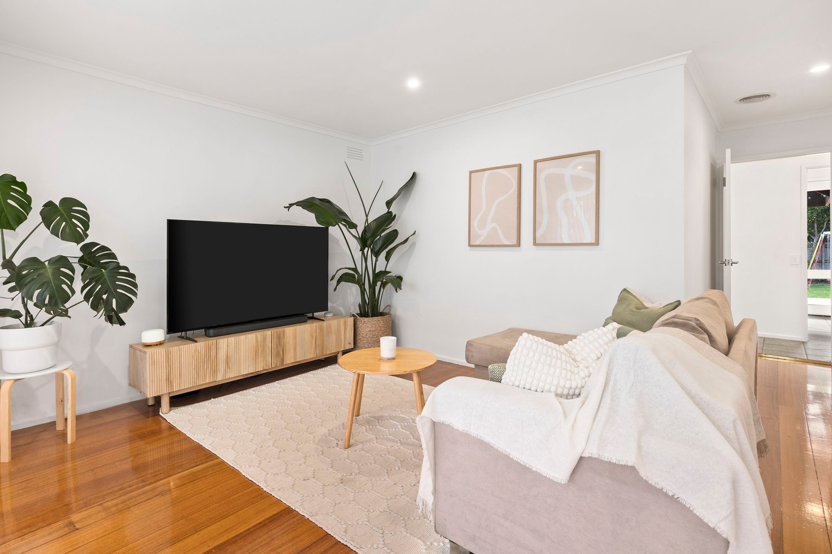 16 Noga Avenue, Keilor East, VIC 3033 - Thumbnail 2 - 04/04/2025