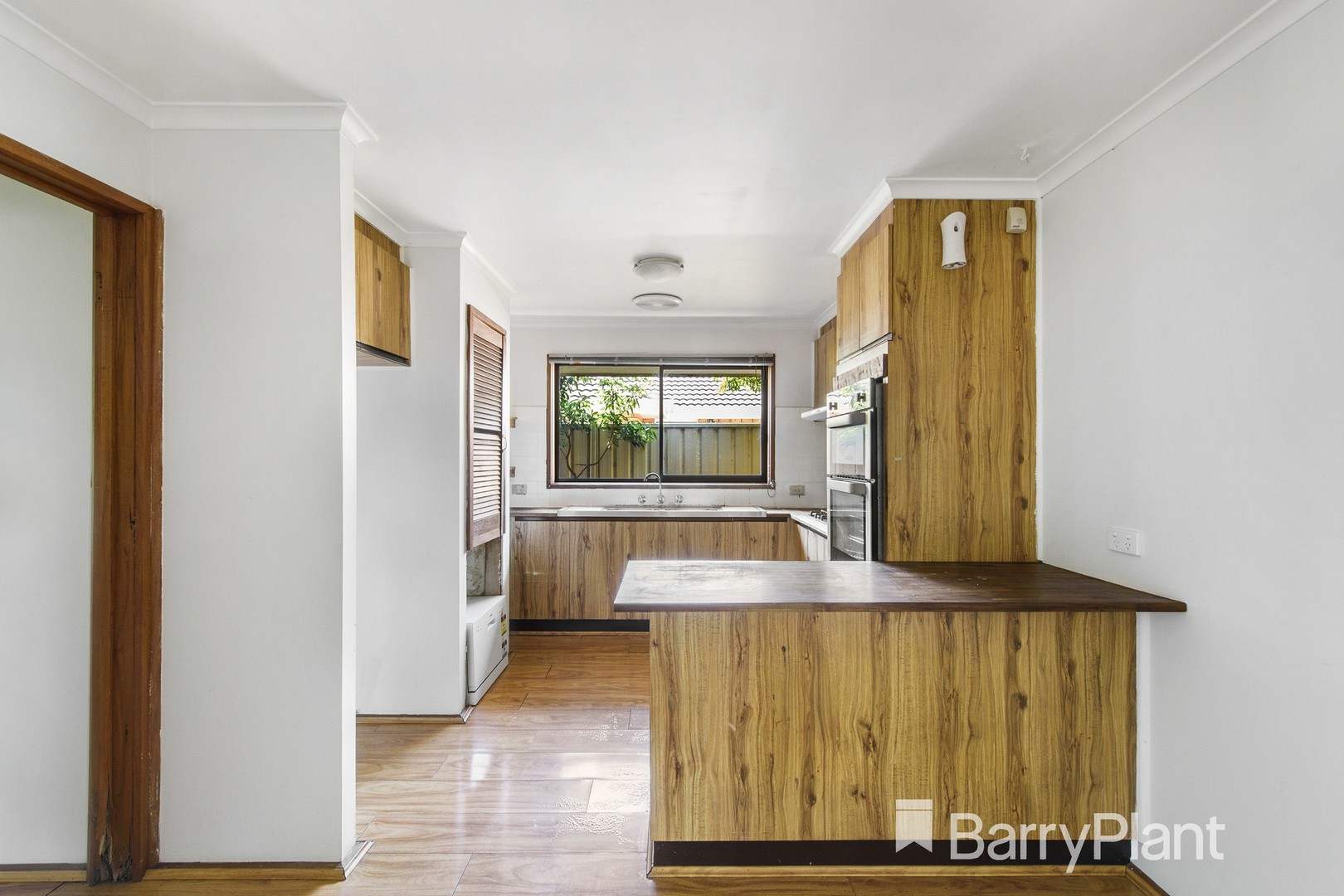 16 Northcott Street, Melton South, VIC 3338, Melton South - Thumbnail 3