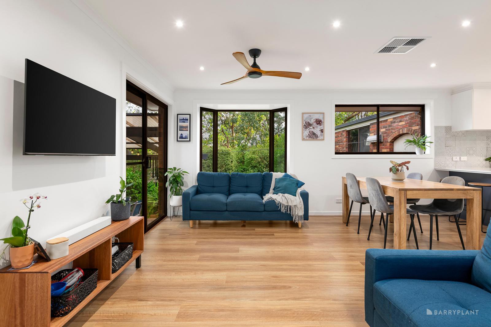16 Nundah Drive, Eltham, VIC 3095, Eltham - Thumbnail 5