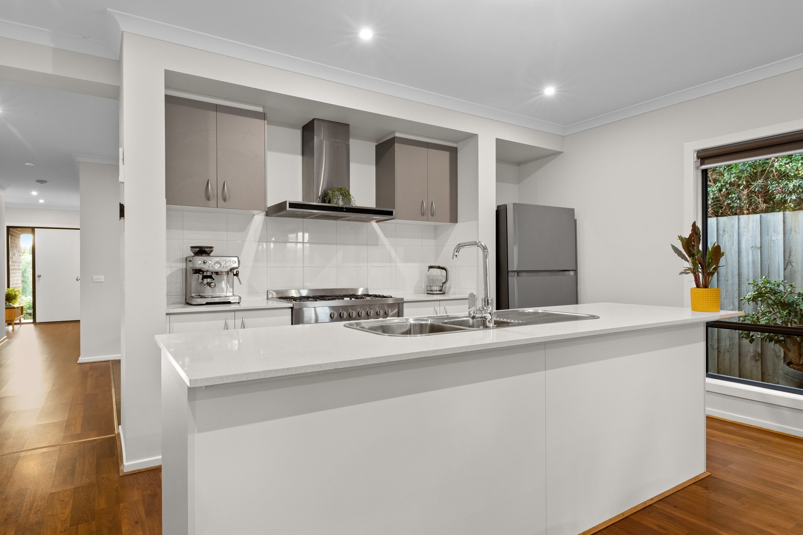 16 Olive Grove, Officer, VIC 3809, Officer - Thumbnail 3