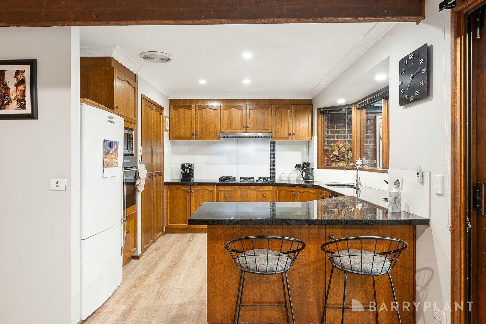 16 Oliver Court, Kilsyth South, VIC 3137, Kilsyth South - Thumbnail 3