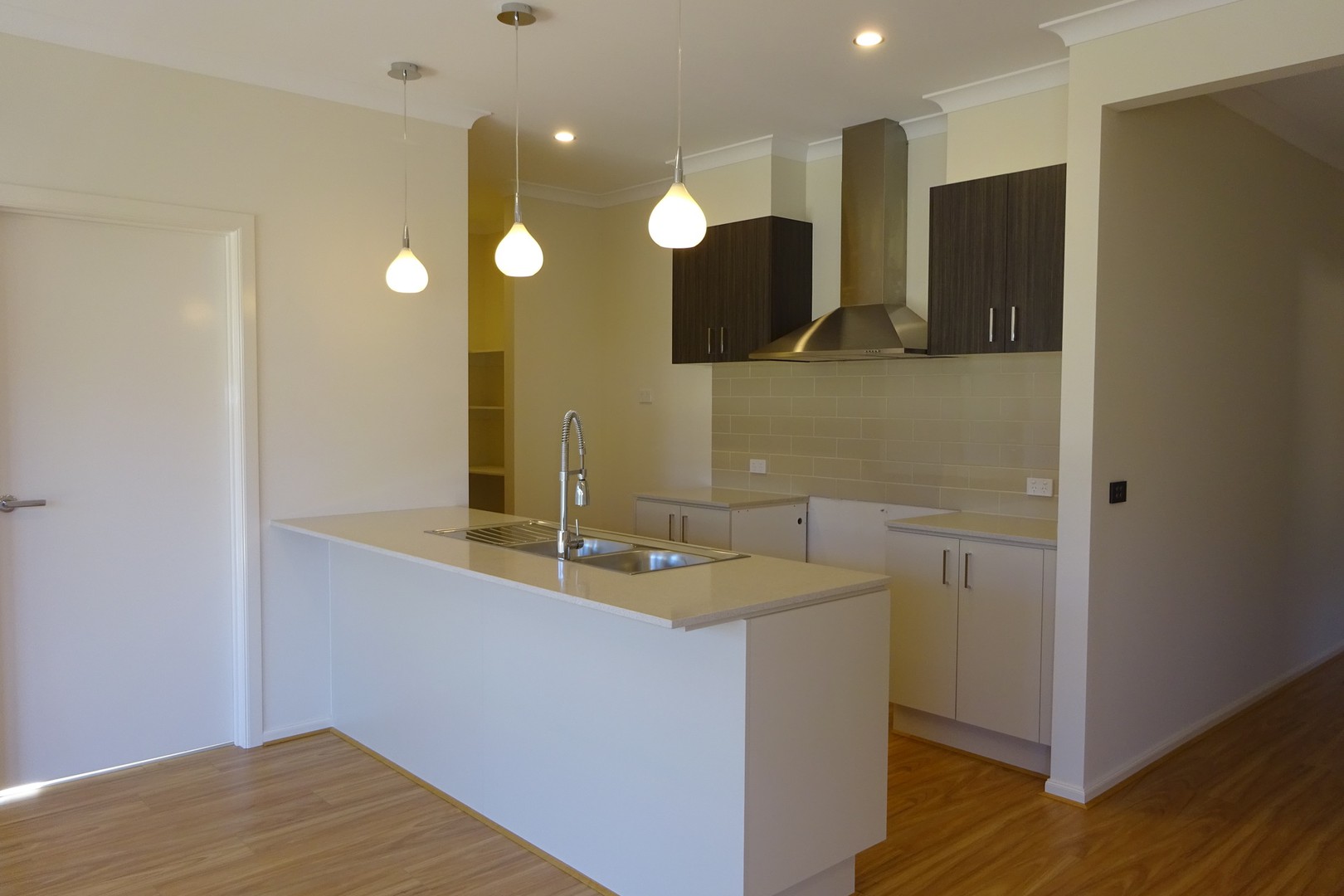 16 Ortakoy Street, Craigieburn, VIC 3064, Craigieburn - Thumbnail 3
