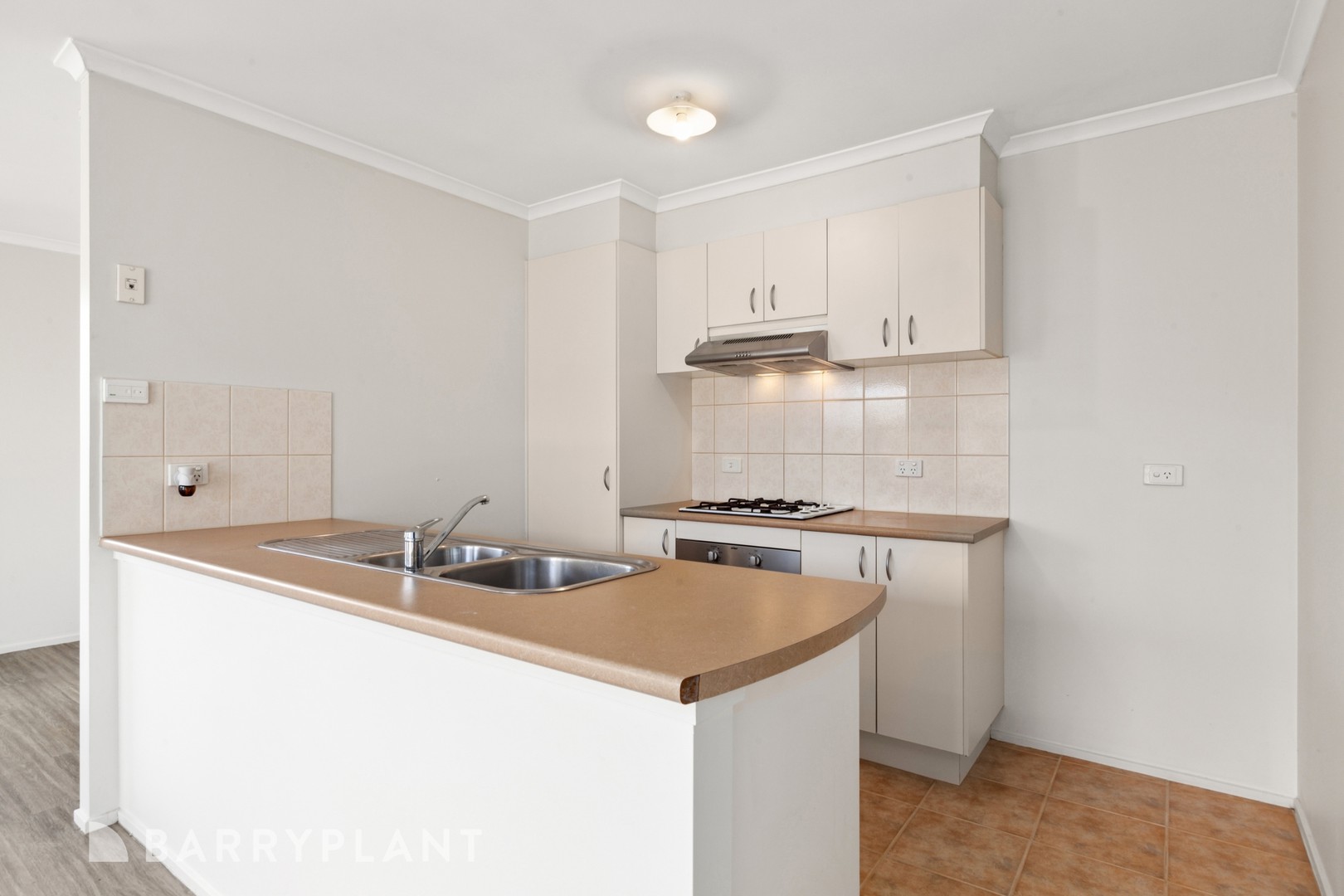 16 Osborne WayWallan, vic 3756  - Leased, Wallan - Thumbnail 2