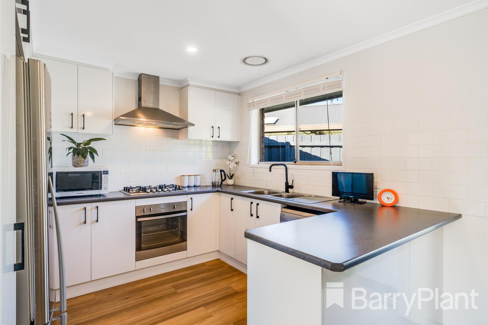 16 Ottoman CourtSt Albans Park, VIC 3219, St Albans Park - Thumbnail 3