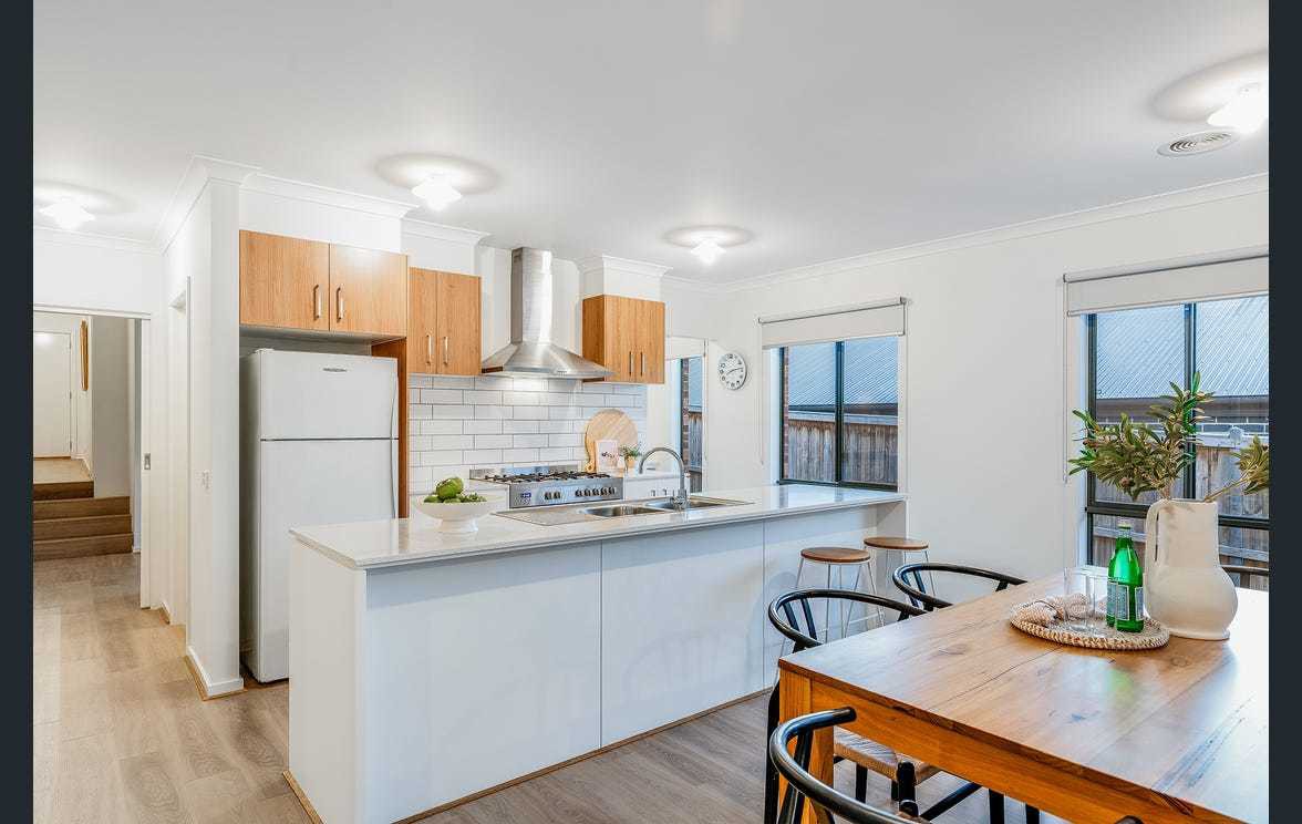 16 Parer Way, Wandana Heights, VIC 3216 - Thumbnail 2 - 28/11/2025