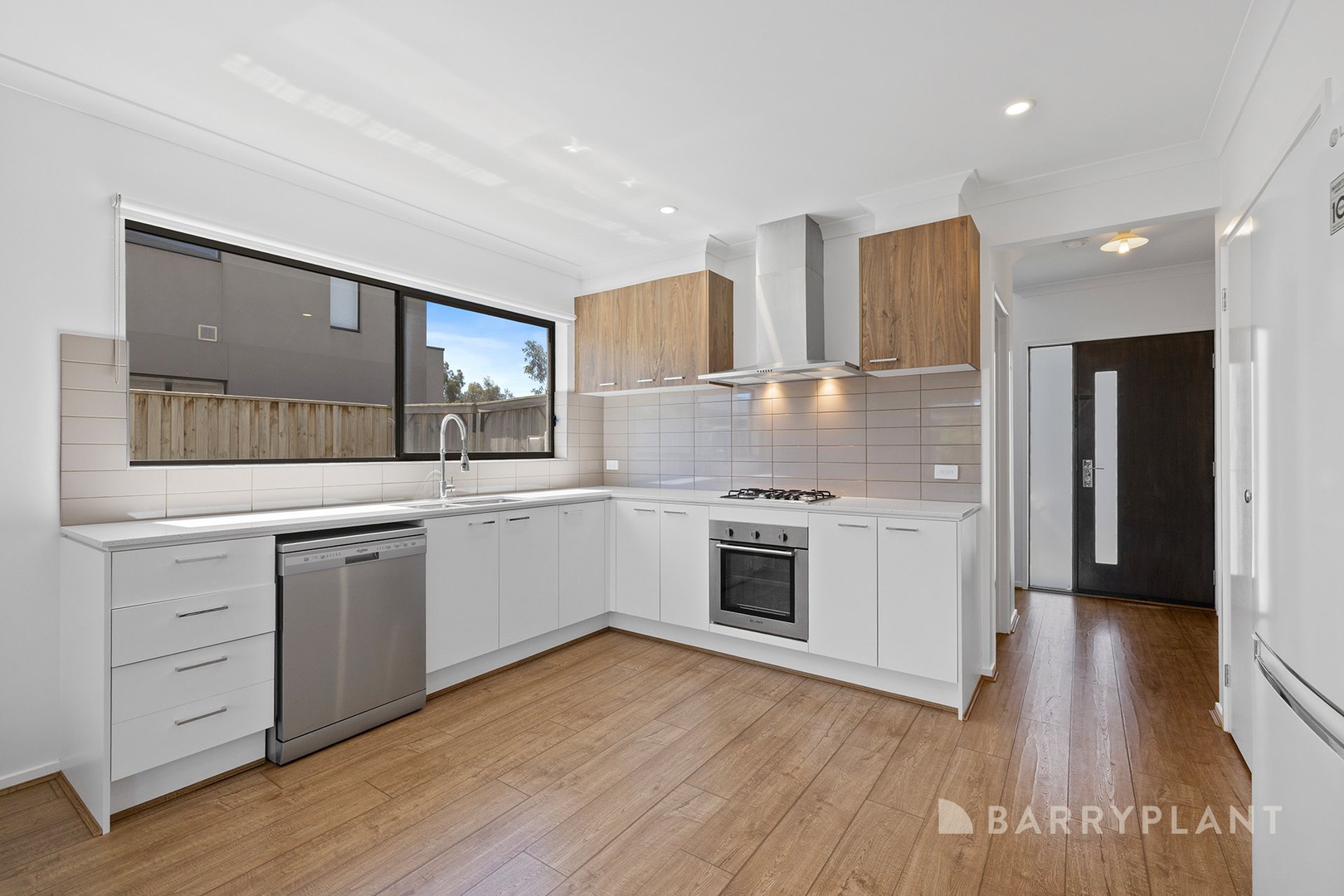 16 Parker Street, Officer, VIC 3809 - Thumbnail 1 - 26/10/2026