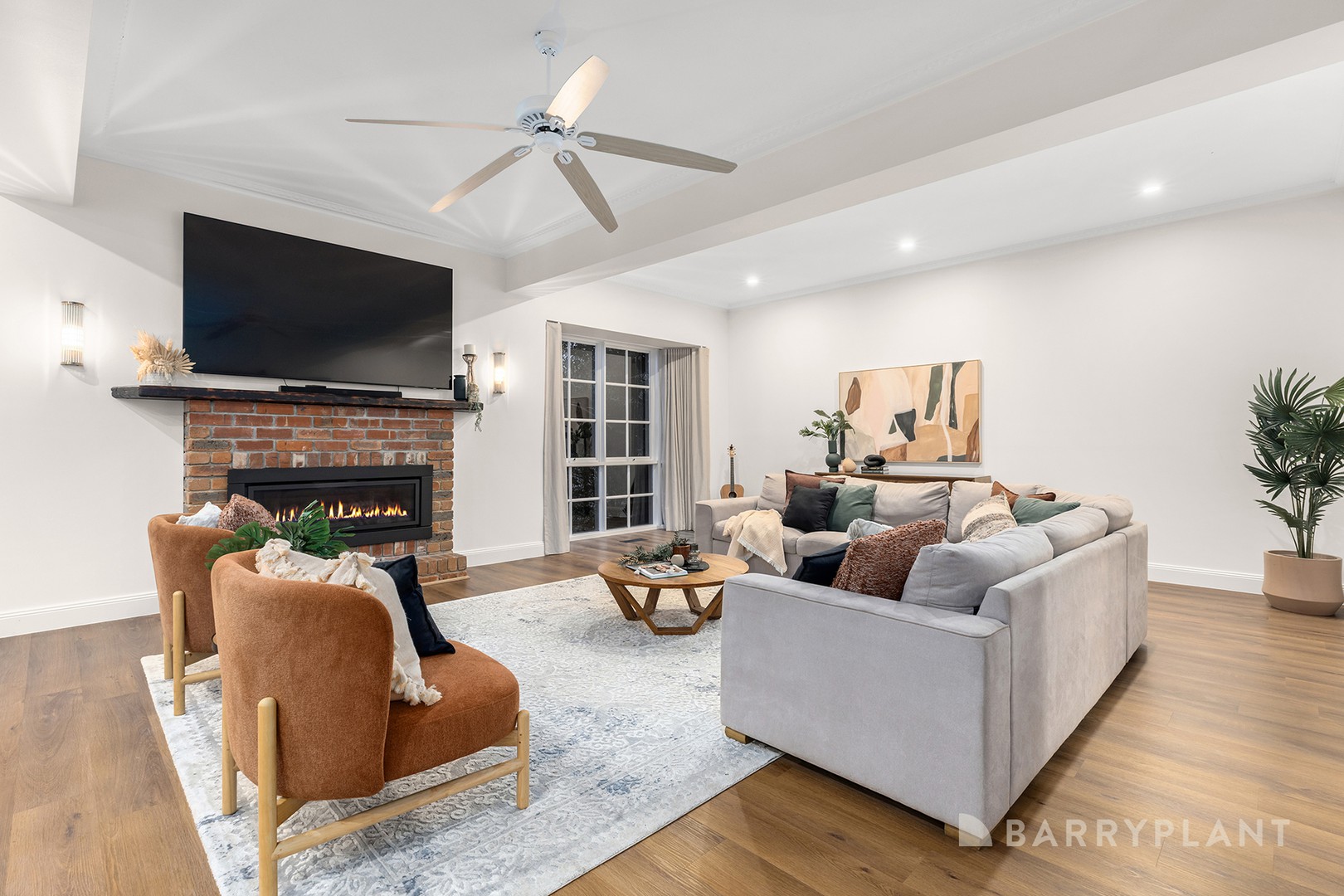 16 Parry Drive, Mooroolbark, VIC 3138 - Thumbnail 2 - 19/03/2026