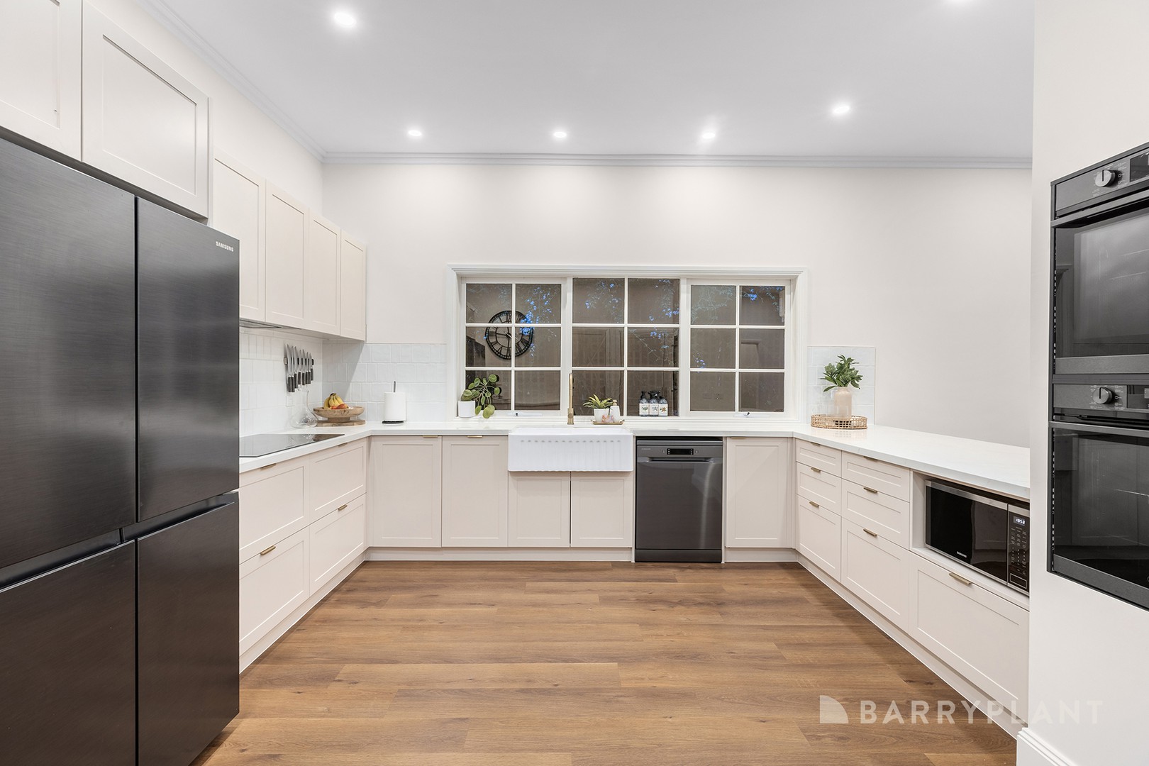 16 Parry Drive, Mooroolbark, VIC 3138, Mooroolbark - Thumbnail 3