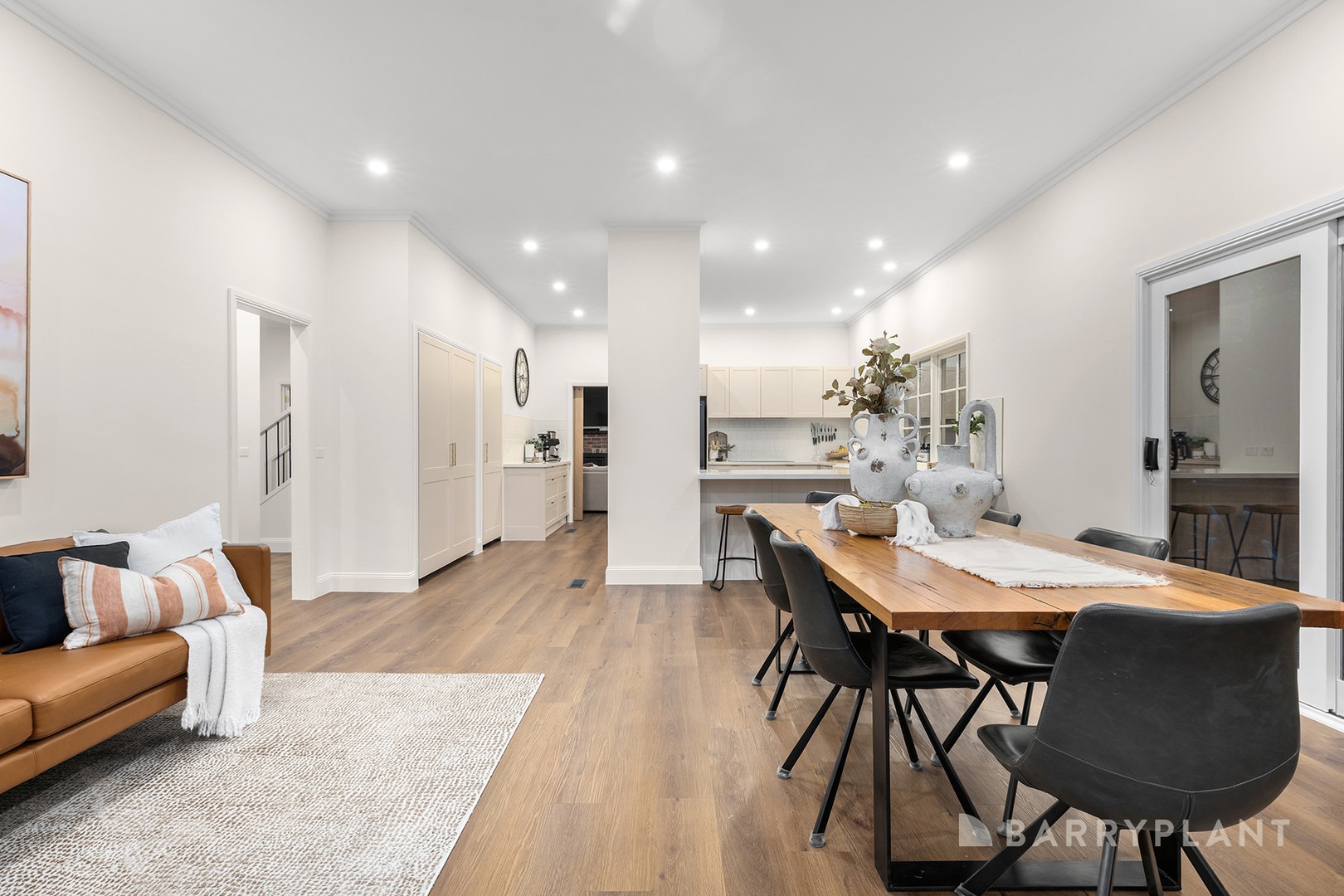 16 Parry Drive, Mooroolbark, VIC 3138, Mooroolbark - Thumbnail 4