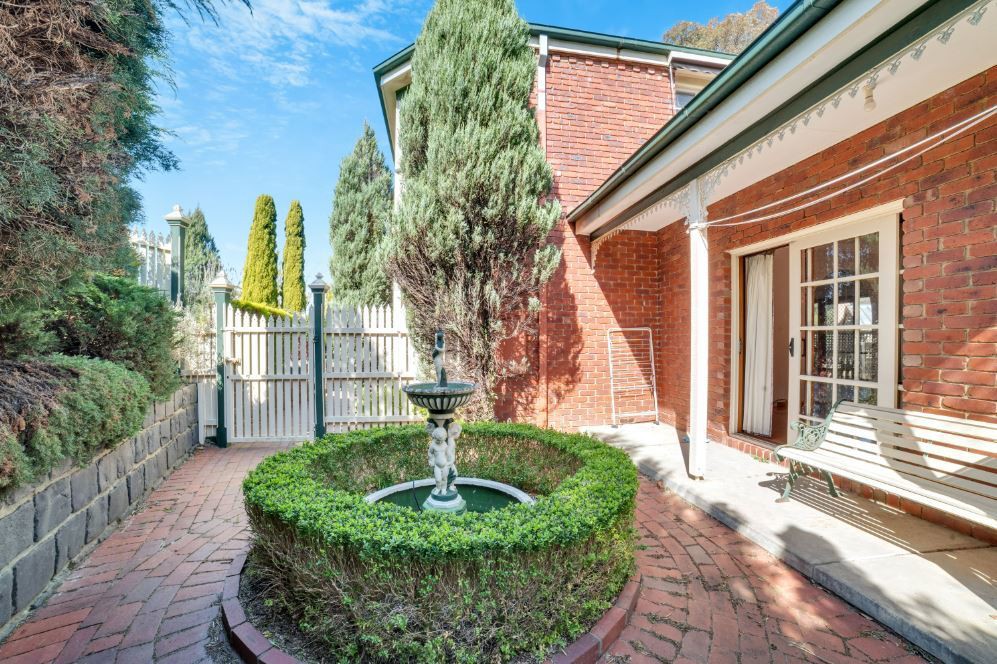 16 Pelham Drive, Vermont South, VIC 3133 - Thumbnail 1 - 04/08/2026