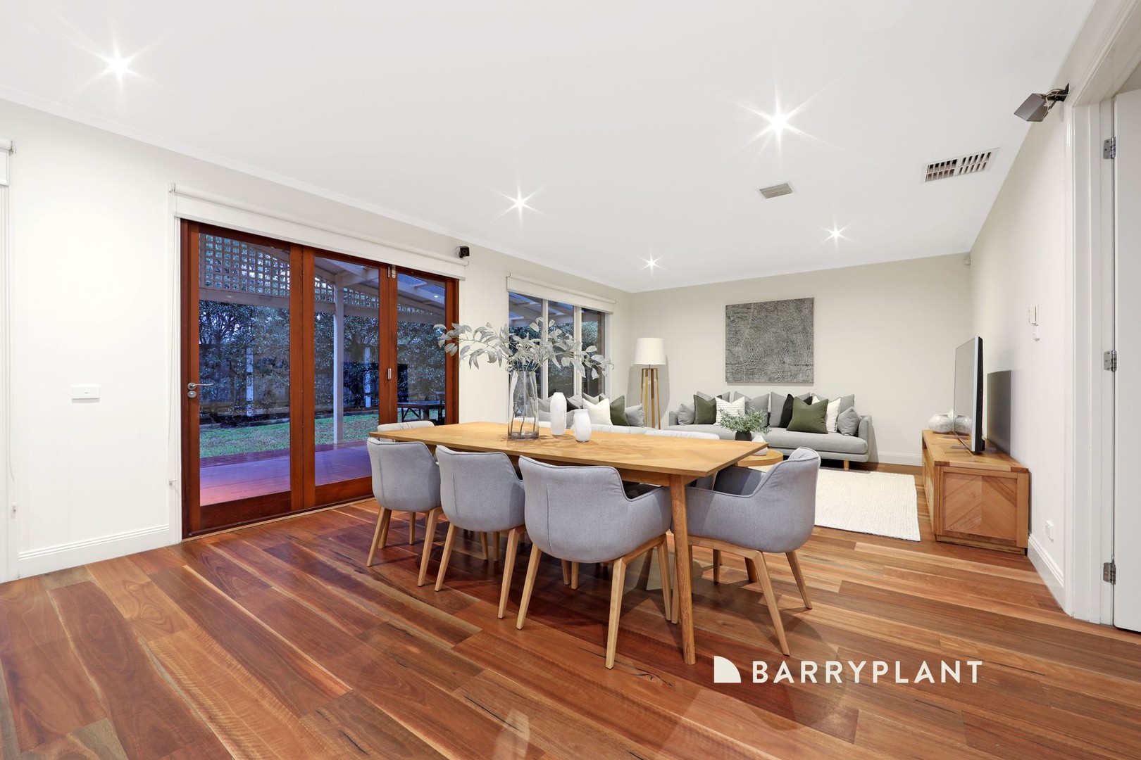 16 Pendelton Place, Lysterfield, VIC 3156, Lysterfield - Thumbnail 3
