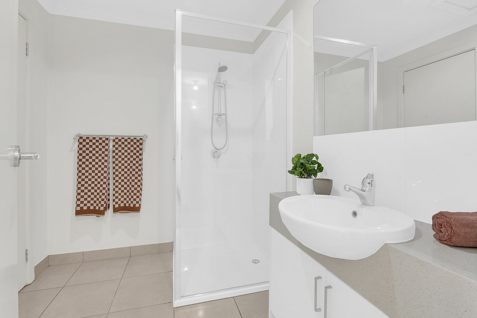 16 Penhall Drive, Craigieburn, VIC 3064, Craigieburn - Thumbnail 8