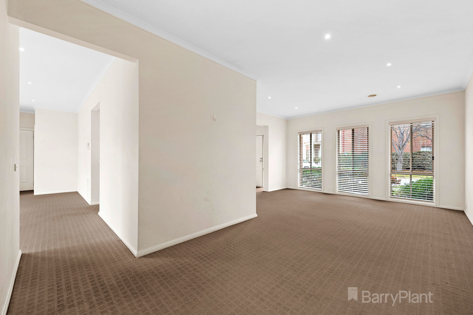 16 Penrose Drive, Narre Warren South, VIC 3805, Narre Warren South - Thumbnail 2