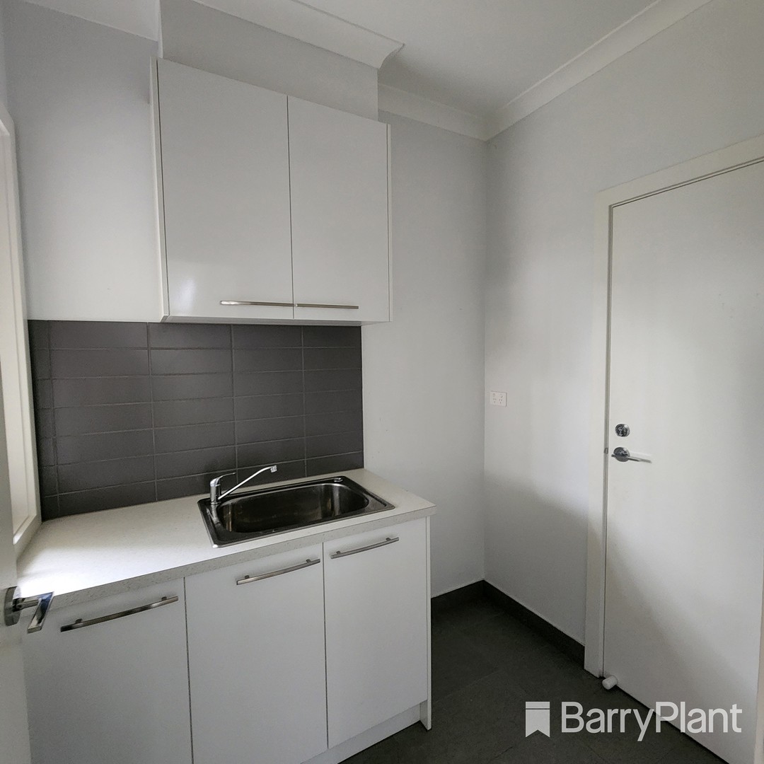 16 Perissos Place, Keysborough, VIC 3173, Keysborough - Thumbnail 6