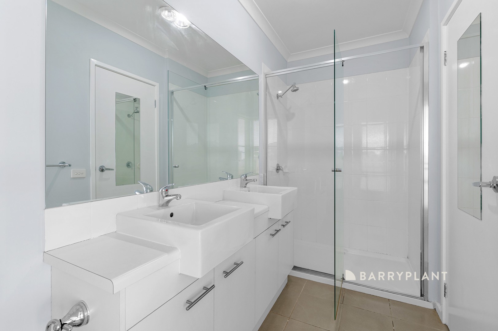 16 Petrel Circuit, Pakenham, VIC 3810, Pakenham - Thumbnail 7