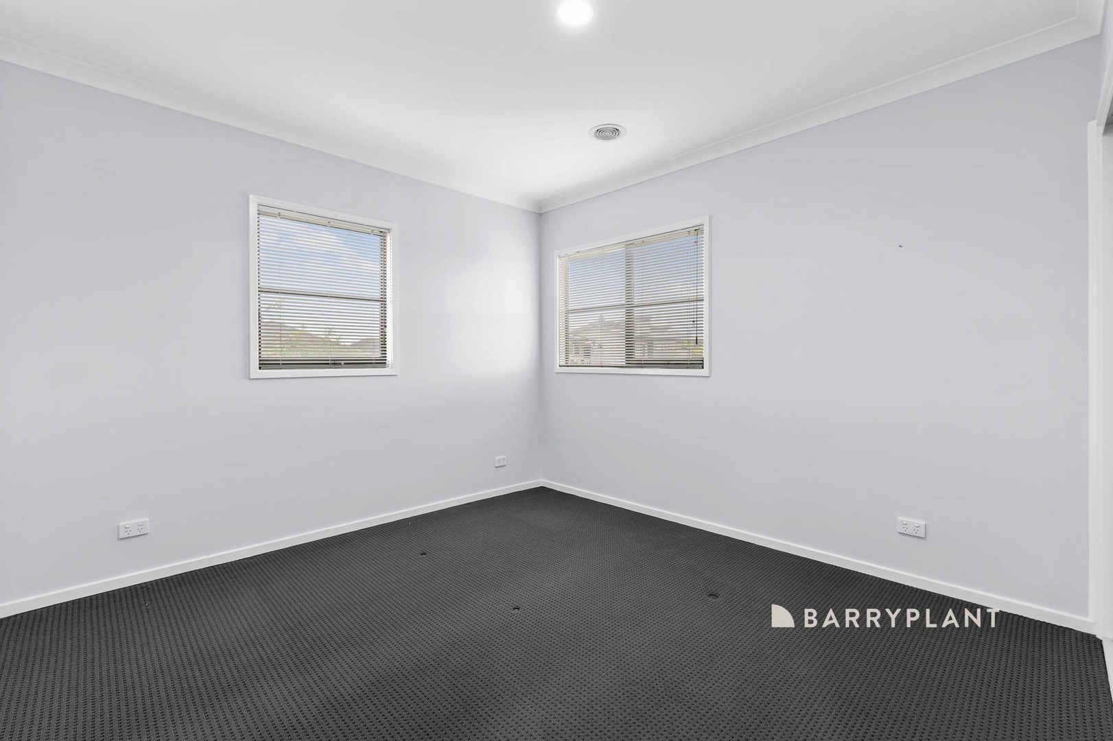 16 Petrel Circuit, Pakenham, VIC 3810, Pakenham - Thumbnail 8