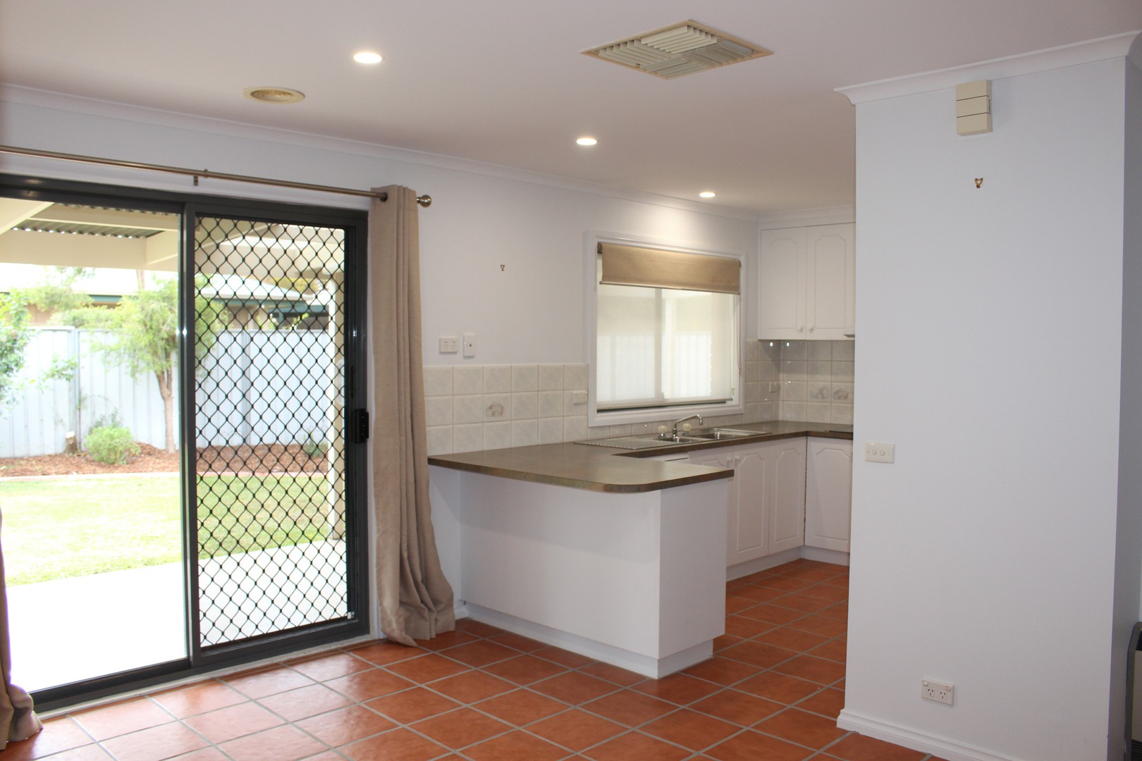 16 Pevensey Grove, Mildura, VIC 3500, Mildura - Thumbnail 5