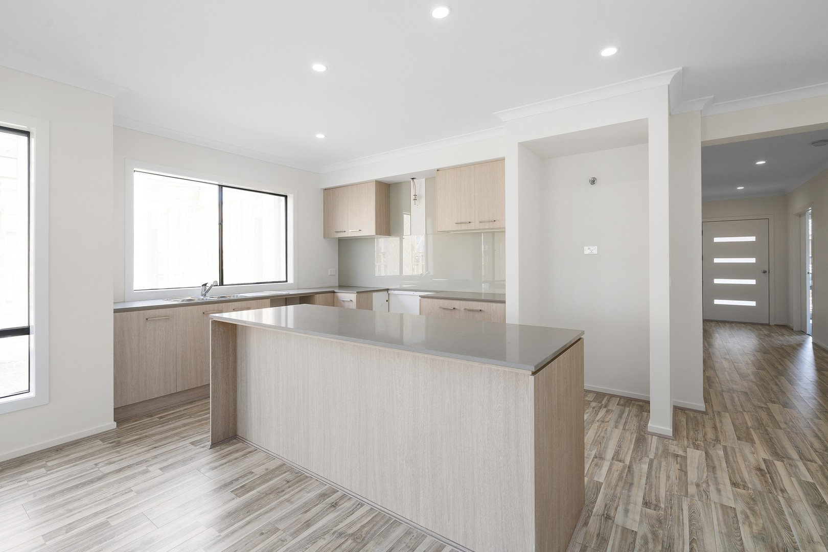 16 Popular Street, Rockbank, VIC 3335, Rockbank - Thumbnail 3