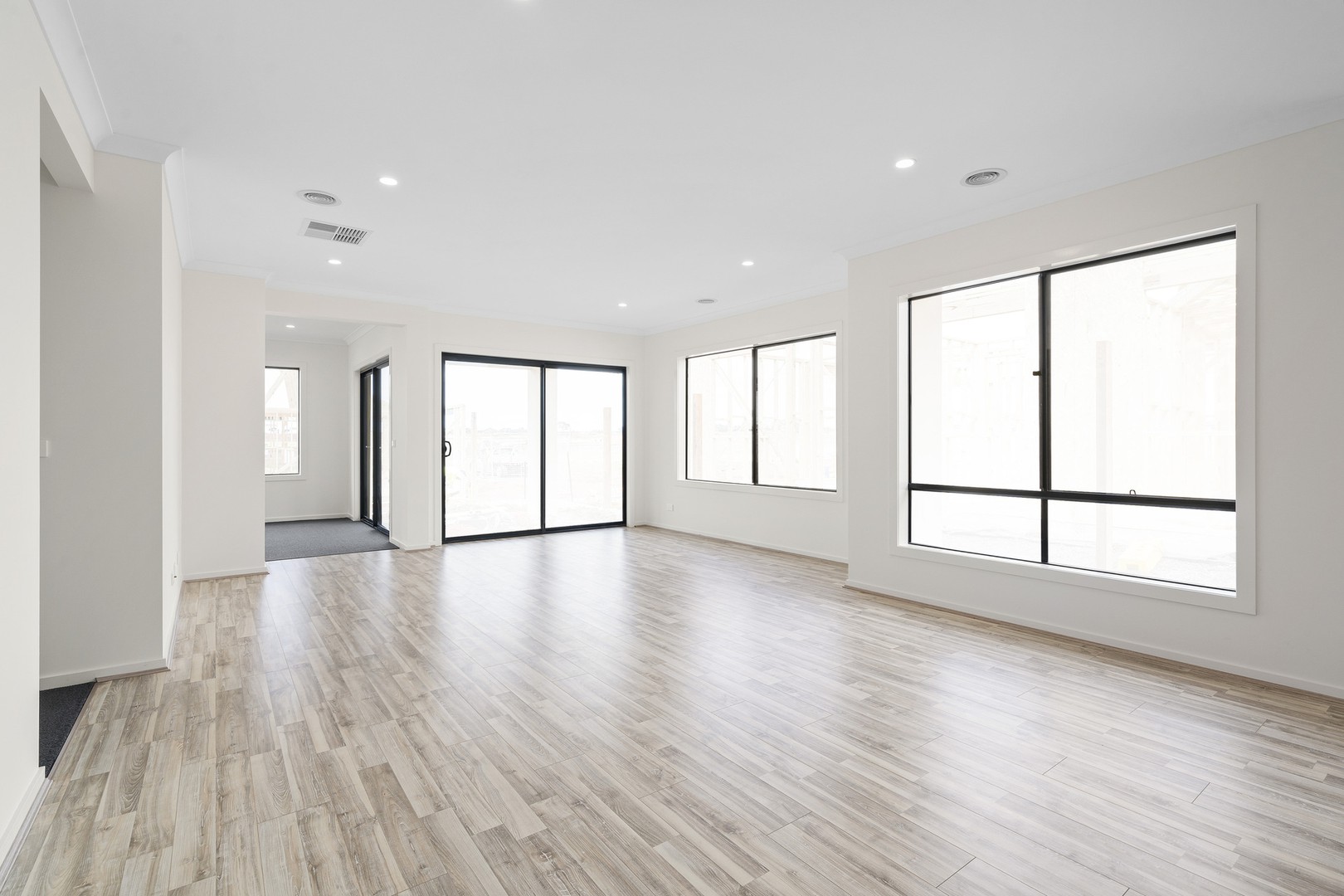 16 Popular Street, Rockbank, VIC 3335, Rockbank - Thumbnail 3