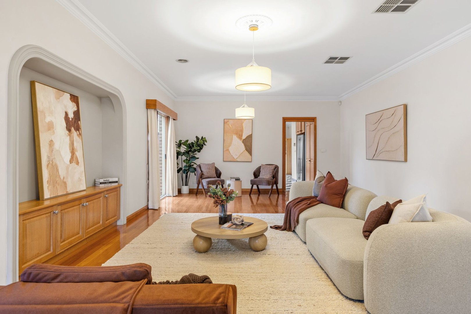 16 Queen Victoria Crescent, Taylors Lakes, VIC 3038 - Thumbnail 2 - 20/10/2026