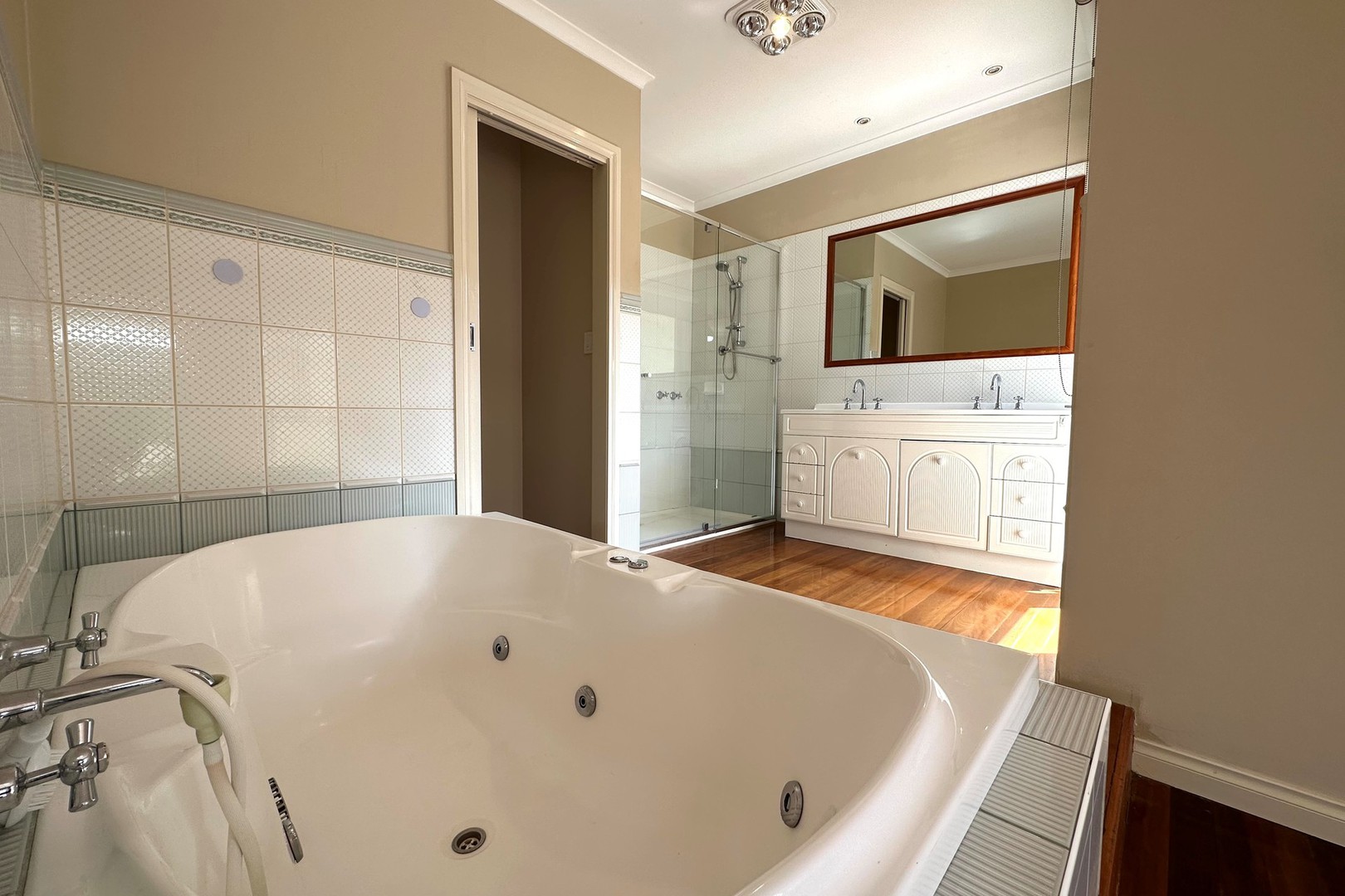 16 Queens Parade, Hillside, VIC 3037, Hillside - Thumbnail 8