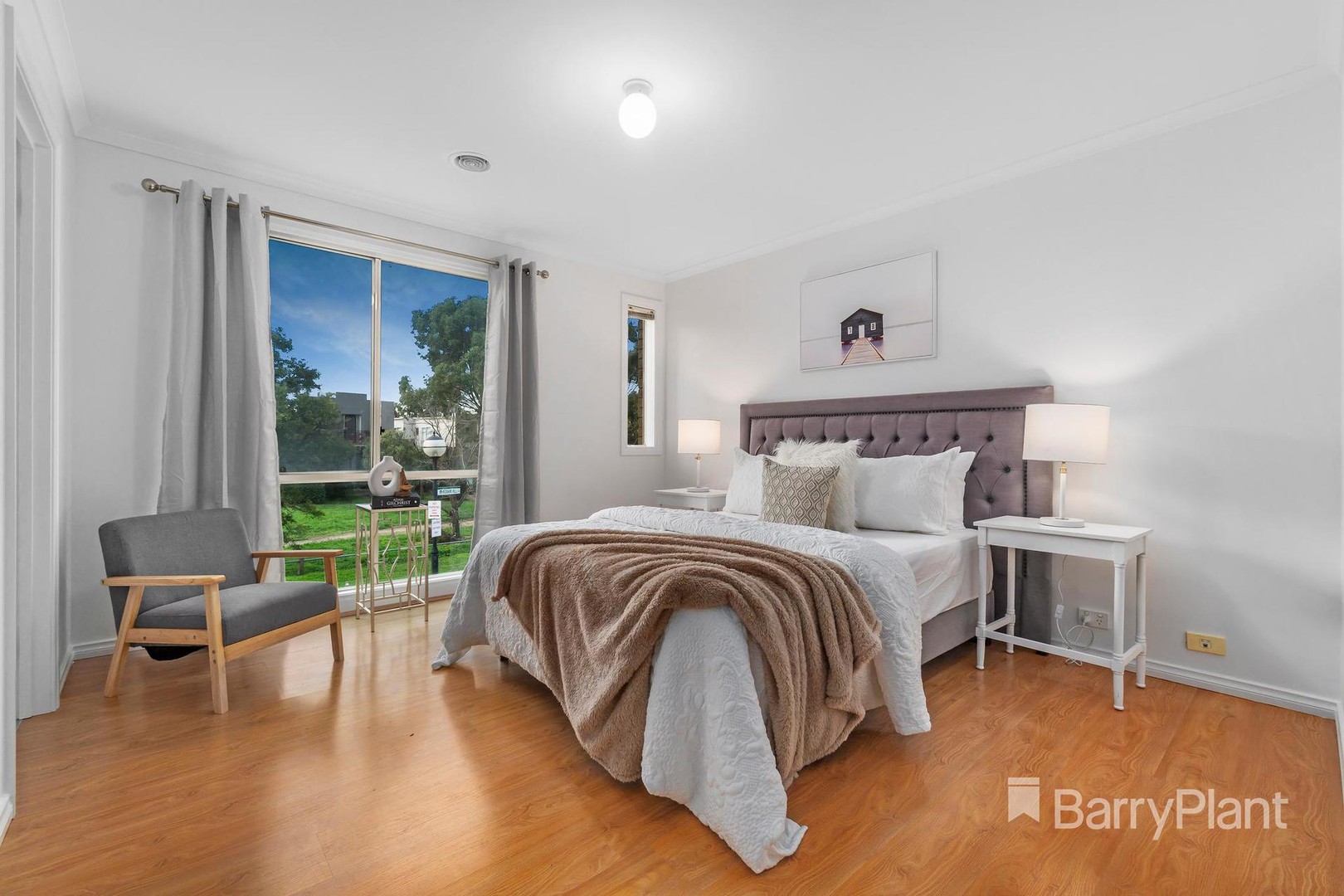 16 Redbark Hill Circuit, South Morang, VIC 3752, South Morang - Thumbnail 7