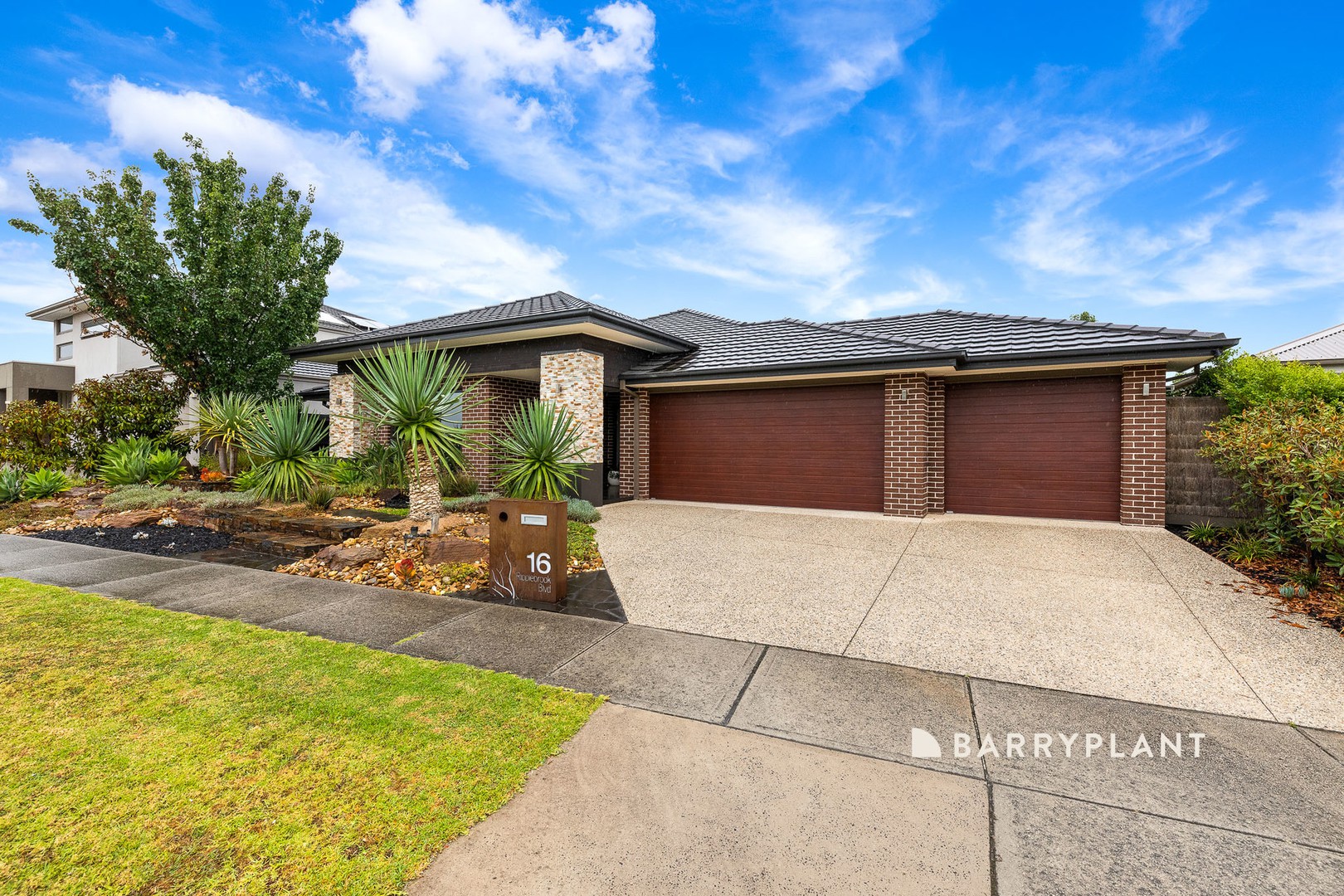 16 Ripplebrook Boulevard, Narre Warren North, VIC 3804, Narre Warren North - Thumbnail 2