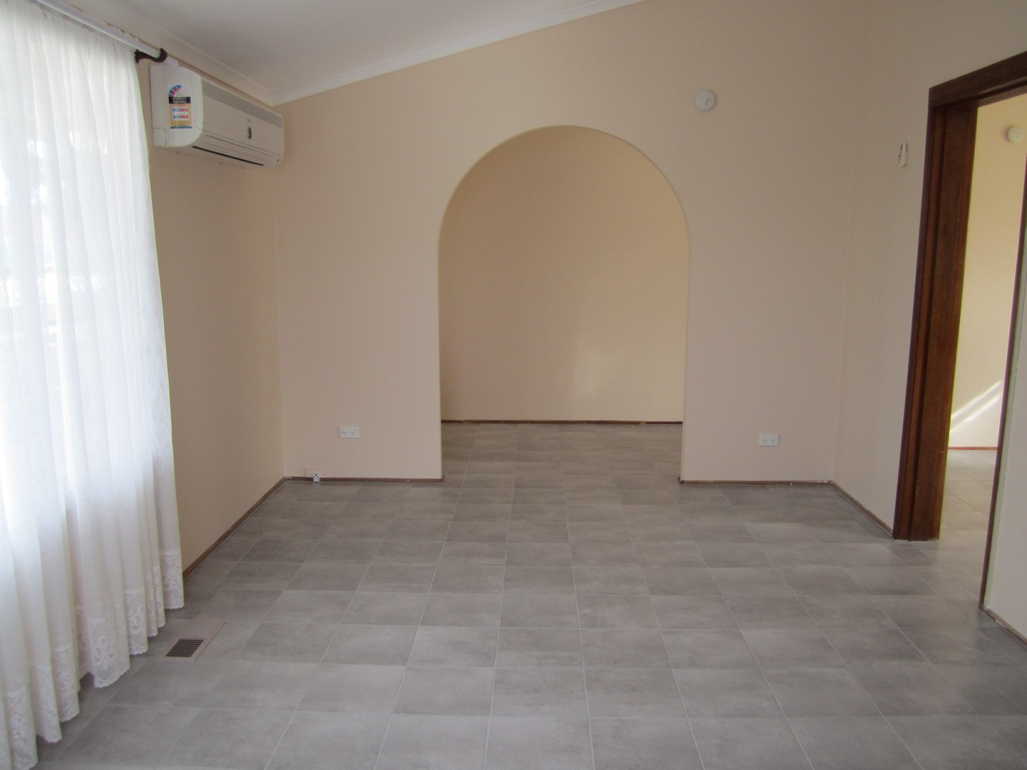16 Rock Street, Werribee, VIC 3030, Werribee - Thumbnail 4