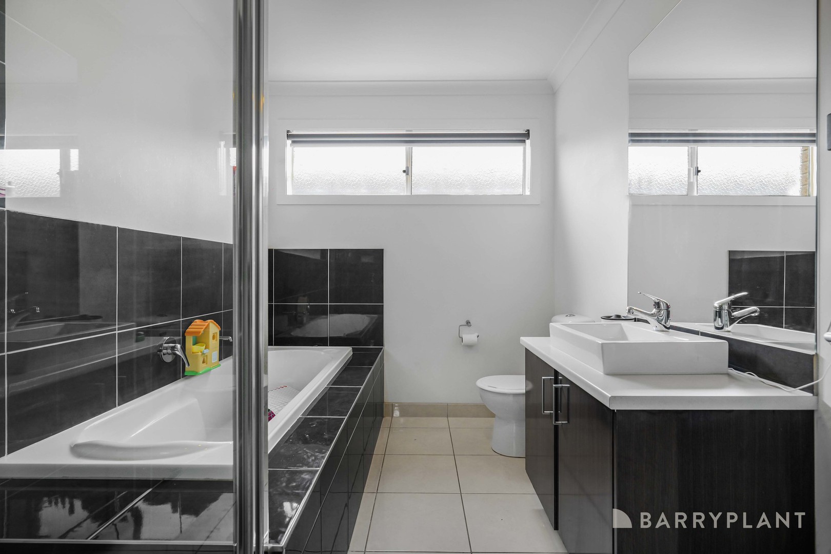 16 Rockford Street, Pakenham, VIC 3810, Pakenham - Thumbnail 7