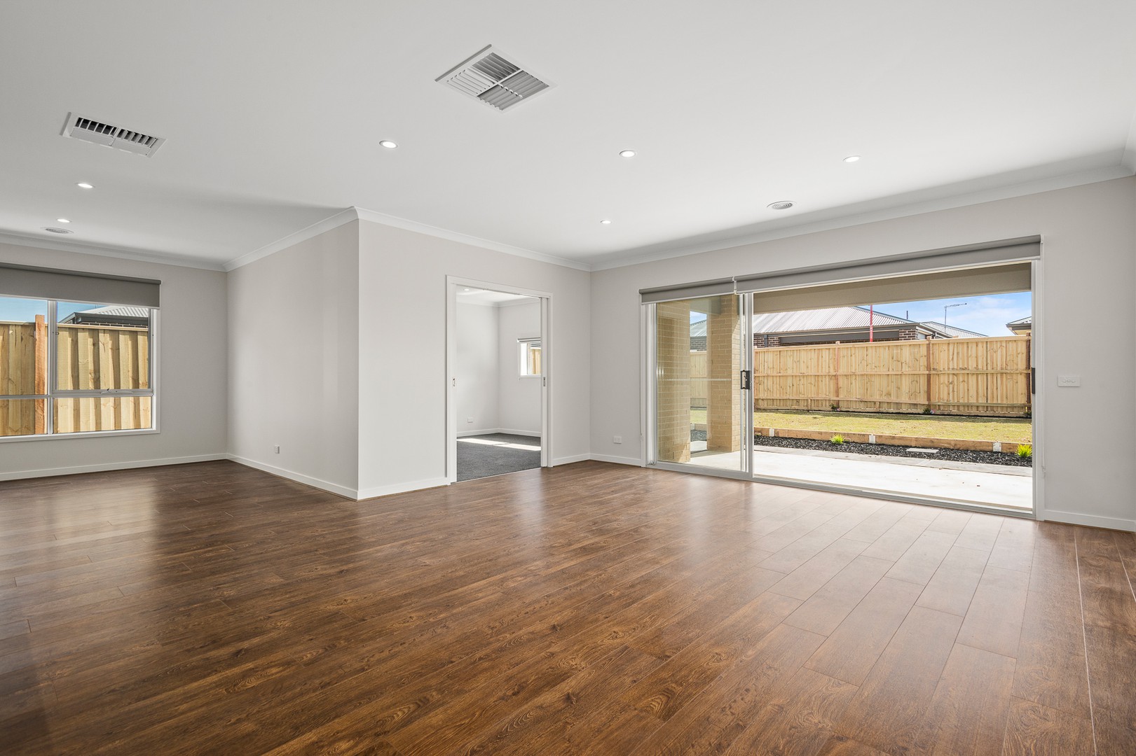 16 Roderick Street, Doreen, VIC 3754, Doreen - Thumbnail 3