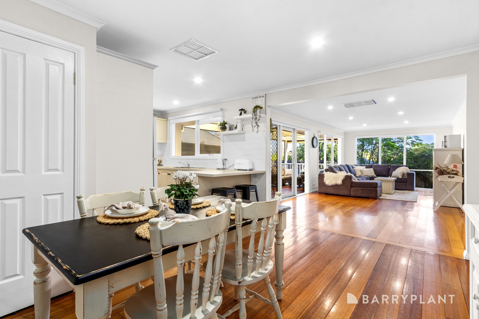 16 Rowan Avenue, Boronia, VIC 3155, Boronia - Thumbnail 4