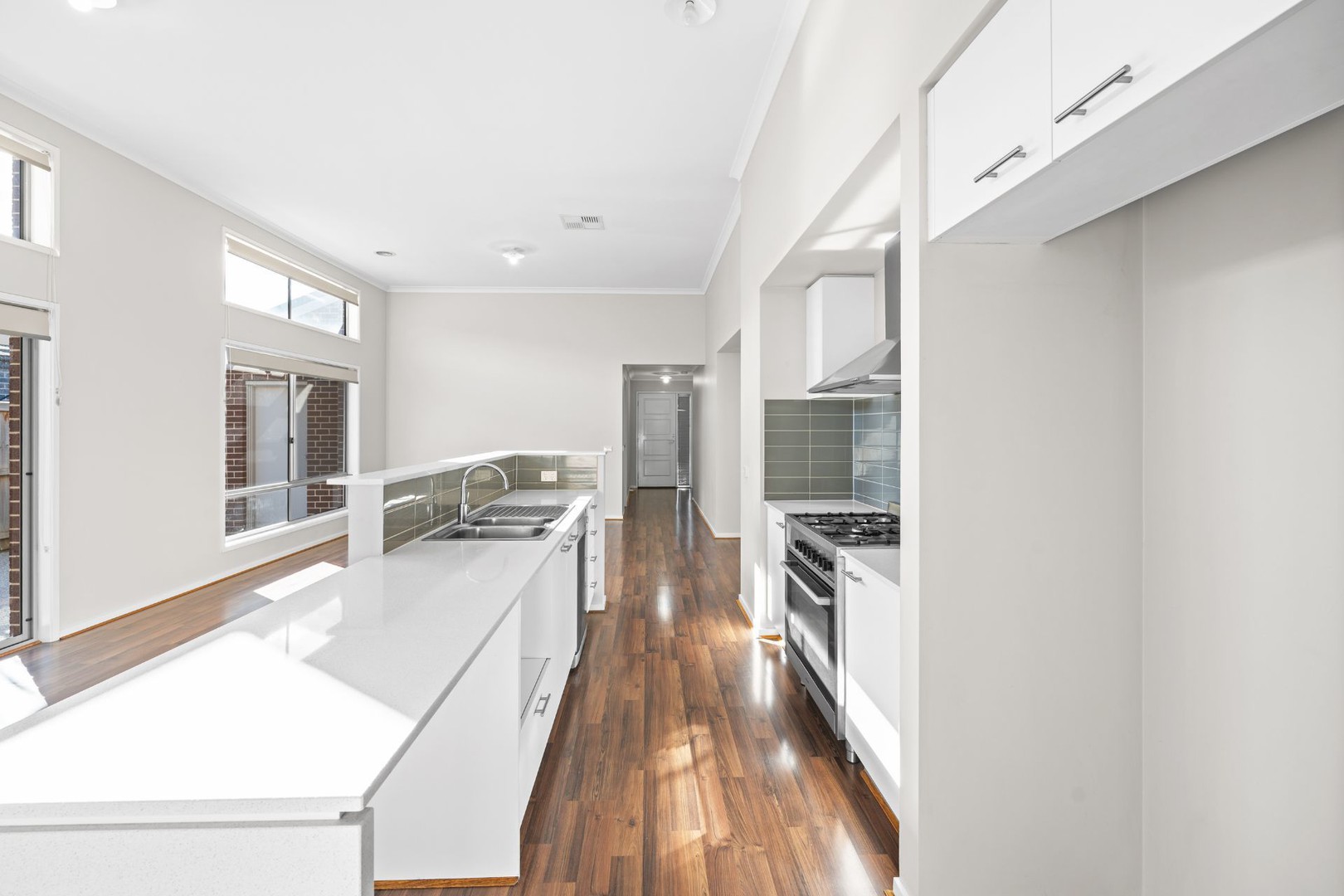 16 Rowling Street, Fraser Rise, VIC 3336, Fraser Rise - Thumbnail 4