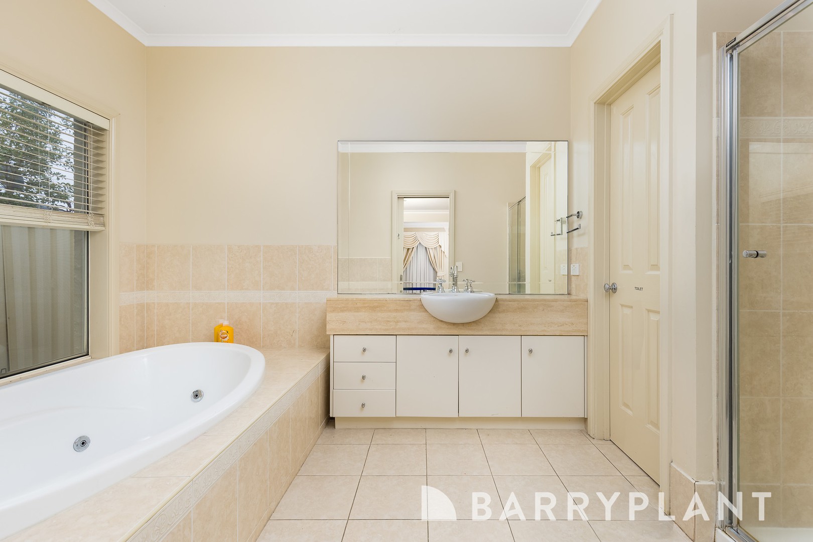 16 San Domino Avenue, Point Cook, VIC 3030, Point Cook - Thumbnail 7
