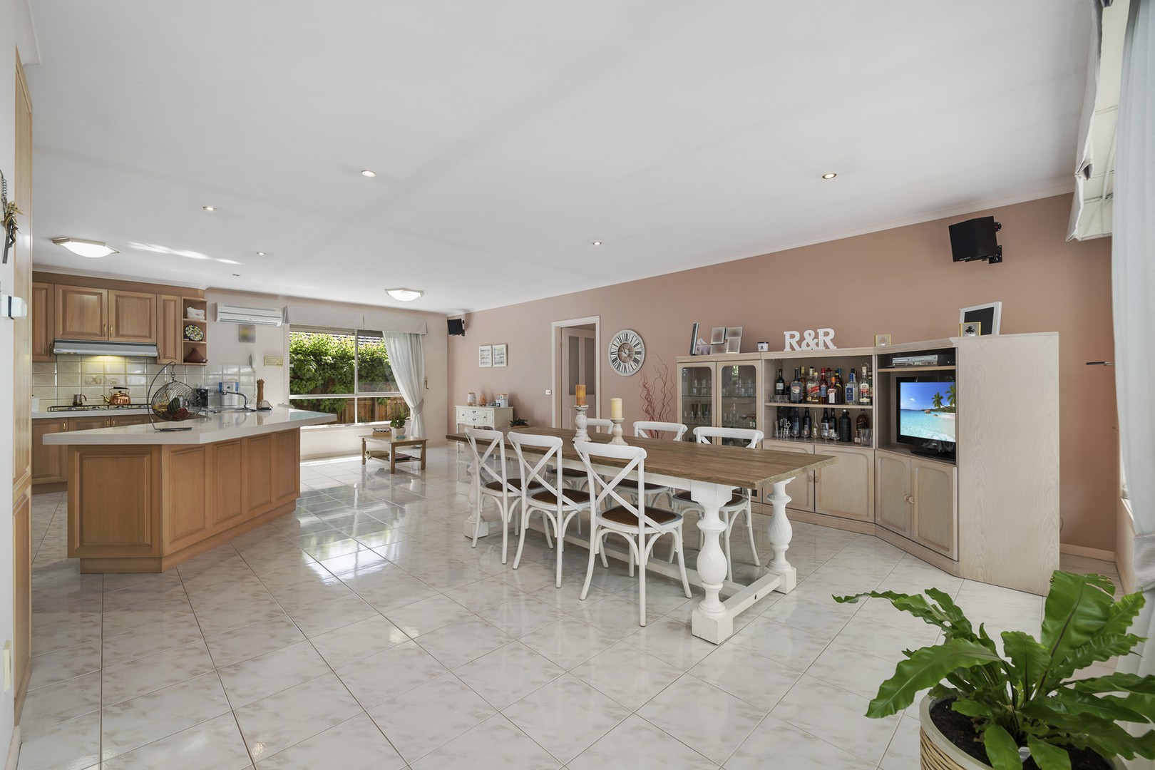 16 Saratoga Crescent, Keilor Downs, VIC 3038, Keilor Downs - Thumbnail 5
