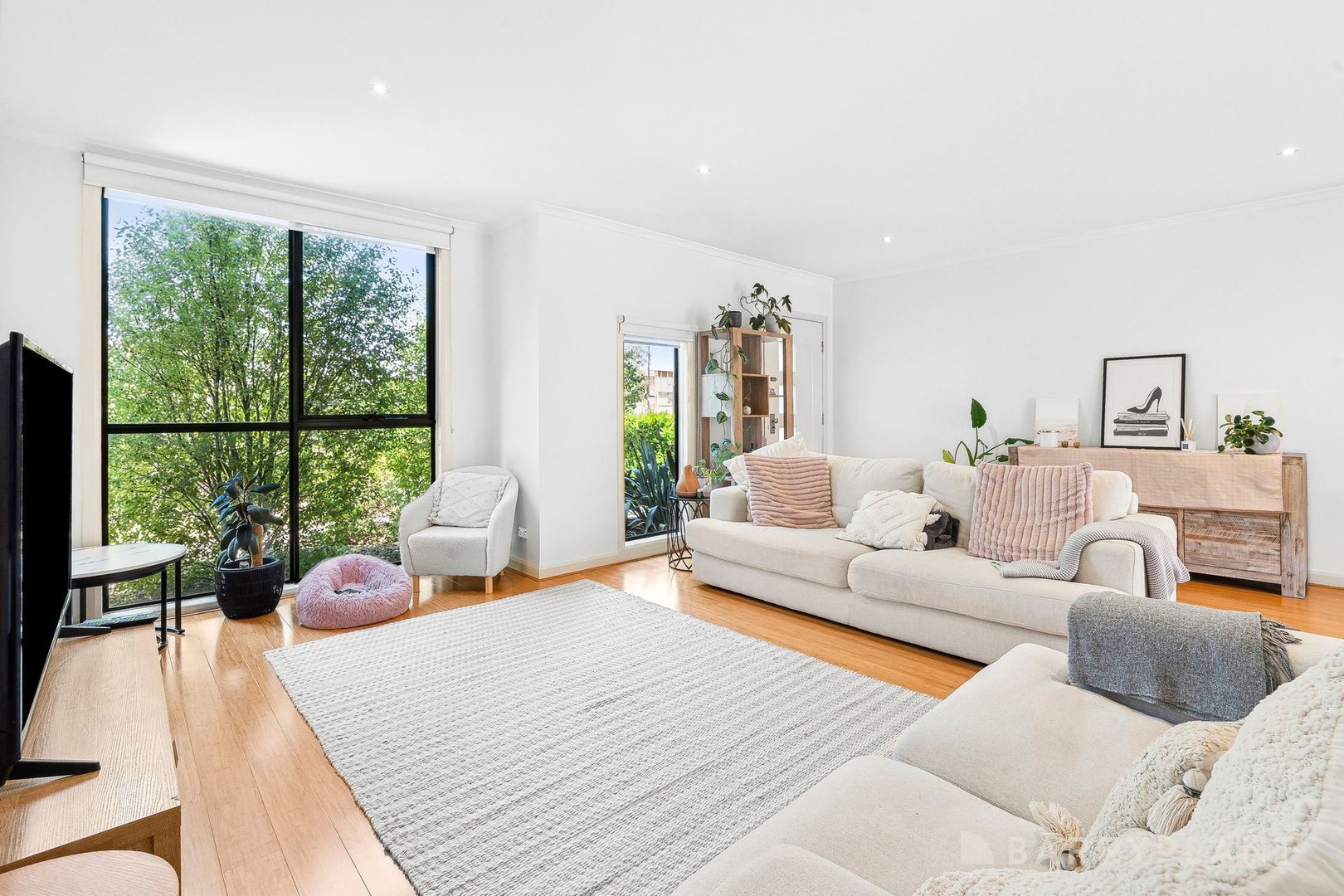 16 Scrubwren Drive, Williams Landing, VIC 3027 - Thumbnail 2 - 22/01/2025