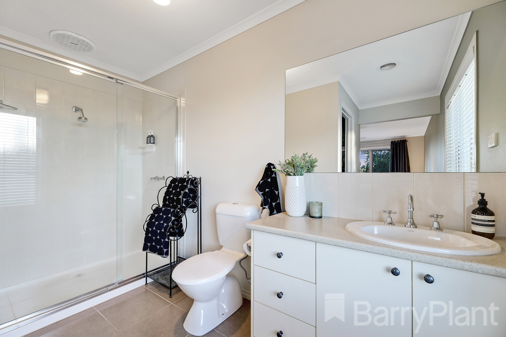 16 Settlers RiseDrouin, VIC 3818, Drouin - Thumbnail 4