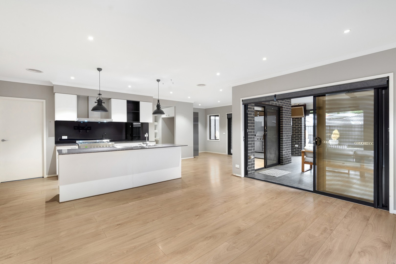 16 Sherwood Road, Chirnside Park, VIC 3116, Chirnside Park - Thumbnail 4