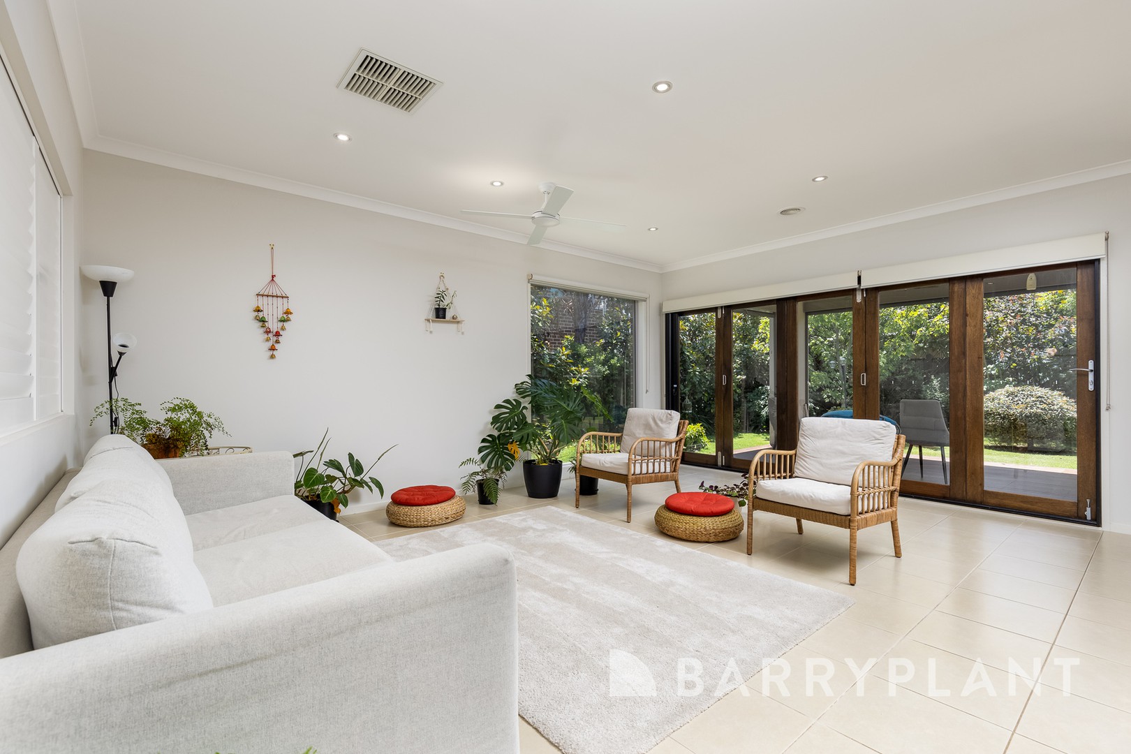 16 Shiraz Crescent, Point Cook, VIC 3030 - Thumbnail 1 - 06/01/2025