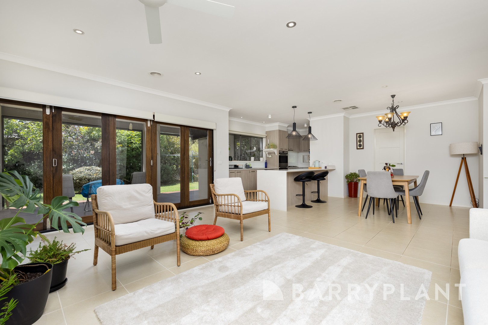 16 Shiraz Crescent, Point Cook, VIC 3030 - Thumbnail 2 - 06/01/2025